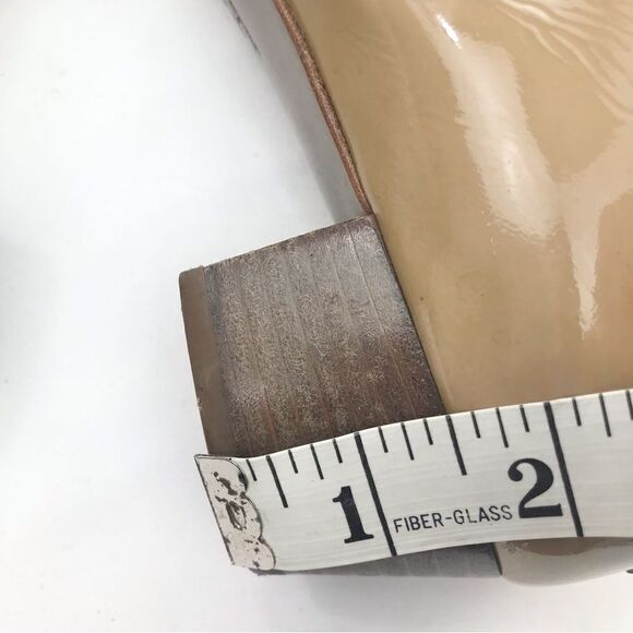 Salvatore Ferragamo VARA Golden Tan Patent Leather Bow Ballet Pump - Picture 14 of 16